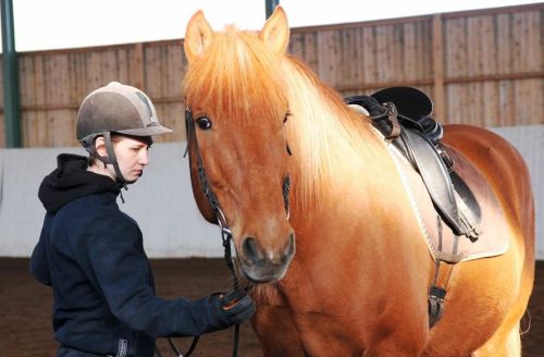 Anna Airaksinen ja Rasker